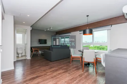 Apartamento com 2 Quartos para venda ou aluguel, 82m² no Moinhos de Vento, Porto Alegre