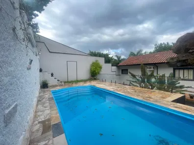 Sobrado com 3 Quartos à venda, 254m² no Jardim Conceição (Sousas), Campinas