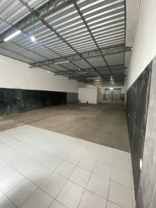 Galpão/Depósito/Armazém com 2 Quartos à venda, 420m² no Lagoa Salgada, Feira de Santana