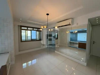 Apartamento com 3 Quartos para alugar, 176m² no Centro, Florianópolis