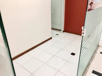 Sala Comercial para alugar, 34m² no Centro, Cabo Frio