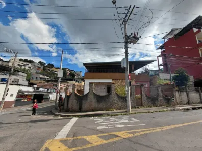 Casa com 3 Quartos para alugar, 100m² no Progresso, Juiz de Fora