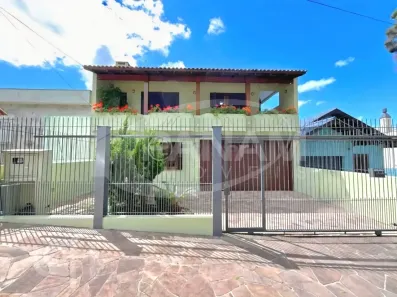 Casa com 3 Quartos à venda, 303m² no Vila Ipiranga, Porto Alegre