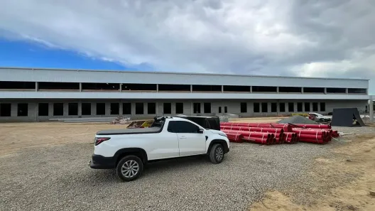 Galpão/Depósito/Armazém para alugar, 2297m² no Civit I, Serra
