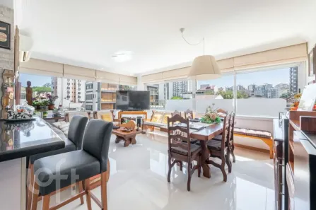 Apartamento com 3 Quartos à venda, 95m² no Passo da Areia, Porto Alegre
