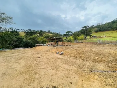 Fazenda/Sítio com 2 Quartos à venda, 30000m² no , Sapucaí-Mirim