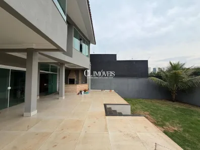 Sobrado com 4 Quartos para alugar, 350m² no Parque Residencial Alcântara, Londrina
