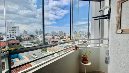 Apartamento com 3 Quartos à venda, 74m² no Barreiros, São José