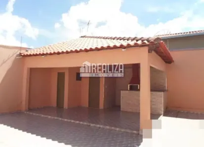 Casa com 3 Quartos à venda, 140m² no Conjunto Costa Telles I, Uberaba