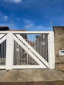 Casa de Condomínio com 2 Quartos para alugar, 50m² no Universitário, Campo Grande