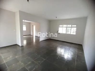 Casa com 3 Quartos à venda, 254m² no Morada da Colina, Uberlândia