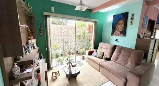 Casa com 4 Quartos à venda, 115m² no Piratini, Alvorada