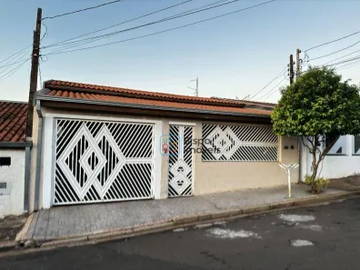 Casa com 4 Quartos à venda, 120m² no Antônio Zanaga I, Americana