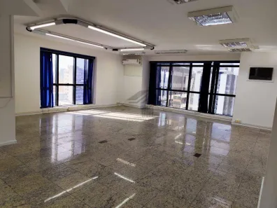 Sala Comercial para alugar, 220m² no Centro, Curitiba