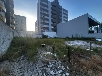 Lote/Terreno à venda, 310m² no Anita Garibaldi, Joinville