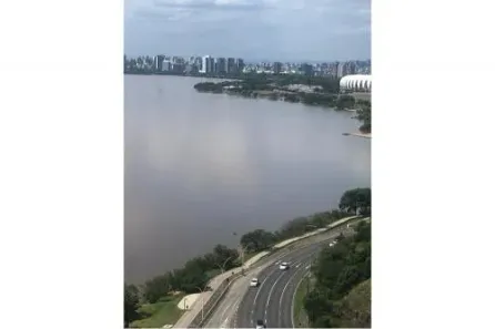 Sala Comercial à venda, 38m² no Praia de Belas, Porto Alegre