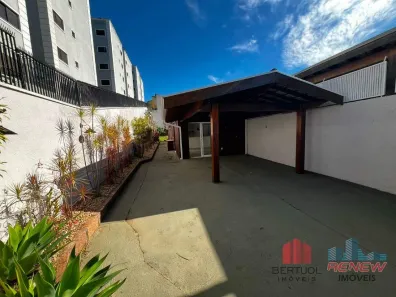 Casa com 3 Quartos à venda, 144m² no Centro, Vinhedo