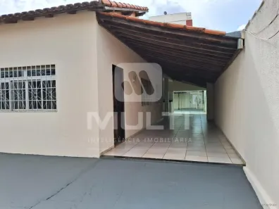 Casa com 4 Quartos à venda, 120m² no Santa Mônica, Uberlândia