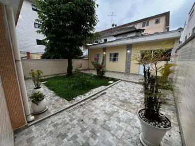 Casa com 3 Quartos à venda, 152m² no Embaré, Santos