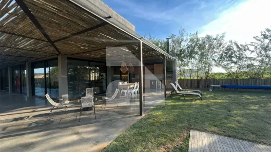 Casa de Condomínio com 4 Quartos para venda ou aluguel, 400m² no Bairro Campos de Santo Antônio, Itu