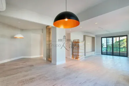 Apartamento com 4 Quartos à venda, 193m² no Vila Uberabinha, São Paulo