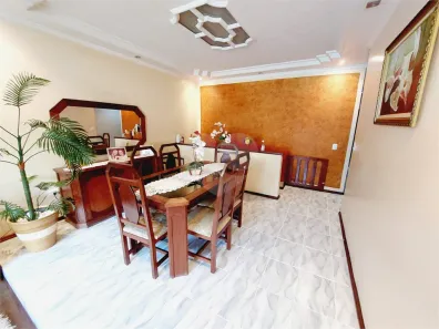 Casa com 3 Quartos à venda, 300m² no Vila Comercial, São Paulo