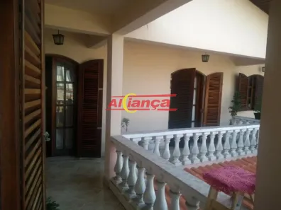 Sobrado com 3 Quartos à venda, 180m² no Vila das Palmeiras, Guarulhos