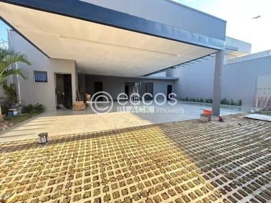 Casa com 3 Quartos à venda, 200m² no Vigilato Pereira, Uberlândia