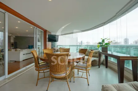 Apartamento com 4 Quartos para alugar, 204m² no Vila Sofia, São Paulo