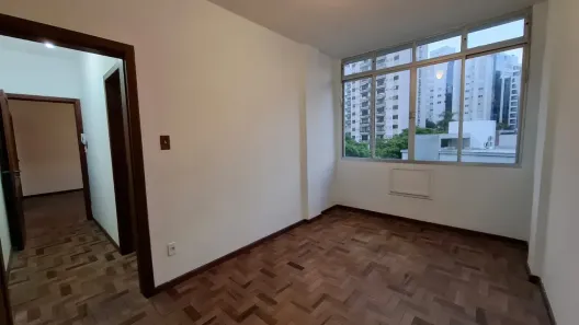 Apartamento com 2 Quartos à venda, 72m² no Centro, Florianópolis