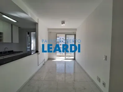 Apartamento com 2 Quartos à venda, 55m² no Vila Anastácio, São Paulo