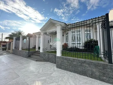 Casa com 3 Quartos para alugar, 232m² no Marechal Rondon, Canoas