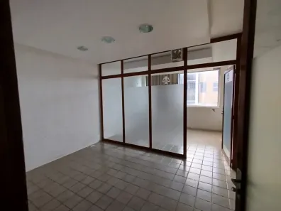 Sala Comercial com 1 Quarto para alugar, 40m² no Santo Antônio, Recife