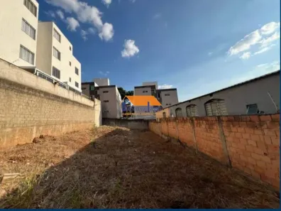Lote/Terreno à venda, 360m² no Santa Amélia, Belo Horizonte