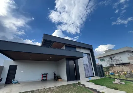 Casa de Condomínio com 3 Quartos para alugar, 190m² no Aeroclube, Porto Velho