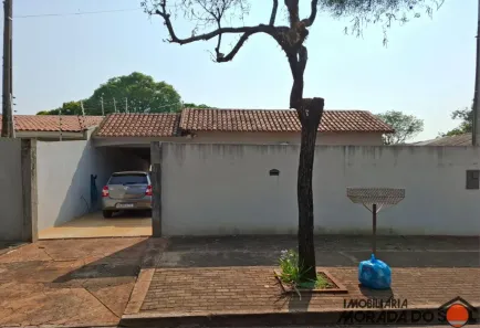 Casa com 3 Quartos à venda, 307m² no Conjunto Habitacional Sanenge III, Maringá