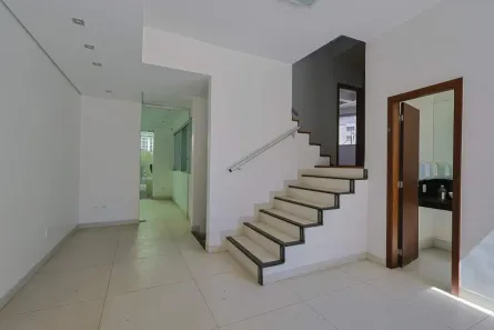 Casa com 7 Quartos para alugar, 540m² no Santa Lúcia, Belo Horizonte