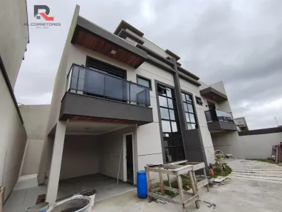 Sobrado com 3 Quartos à venda, 134m² no Capão Raso, Curitiba
