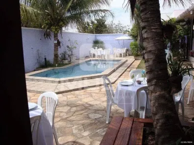 Casa com 4 Quartos à venda, 400m² no Umuarama, Uberlândia