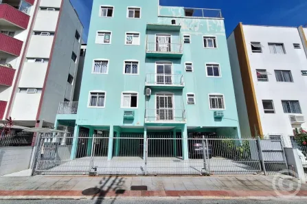 Apartamento com 2 Quartos para alugar, 47m² no Kobrasol, São José