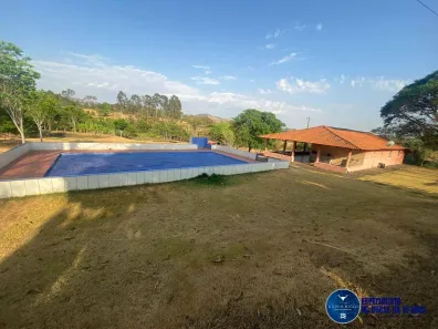 Fazenda/Sítio com 4 Quartos à venda, 2m² no Setor Central, Taquaral de Goiás