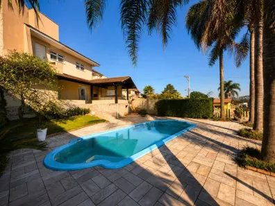 Casa com 2 Quartos para alugar, 200m² no Operário, Novo Hamburgo