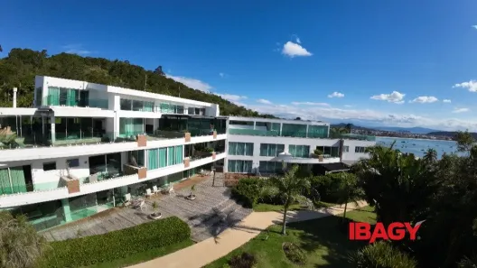 Apartamento com 3 Quartos para alugar, 239m² no Jurerê, Florianópolis
