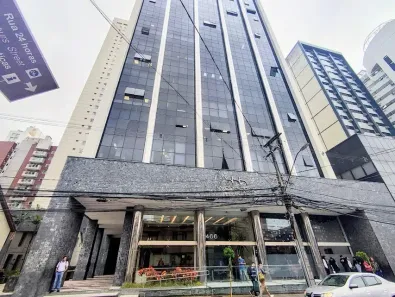 Sala Comercial à venda, 38m² no Centro, Curitiba