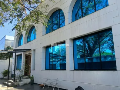 Sobrado com 2 Quartos para alugar, 1250m² no Jardim Everest, São Paulo