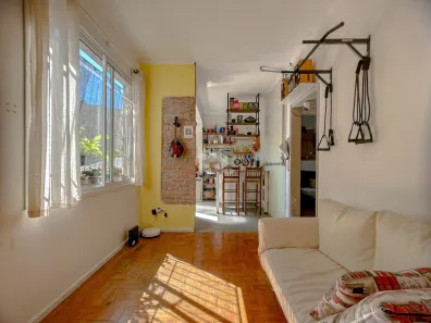Apartamento com 2 Quartos à venda, 52m² no Azenha, Porto Alegre