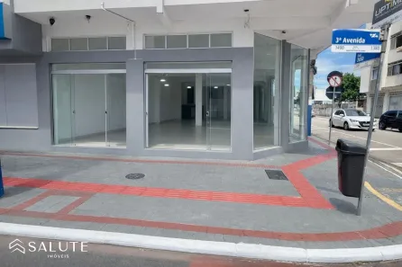 Sala Comercial para alugar, 180m² no Centro, Balneário Camboriú