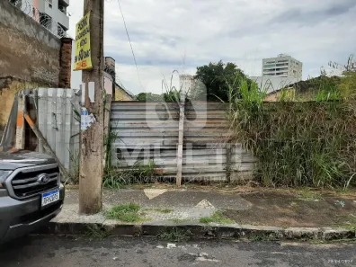 Lote/Terreno com 1 Quarto à venda, 333m² no Centro, Uberlândia