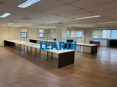 Ponto Comercial à venda, 384m² no Vila Olímpia, São Paulo