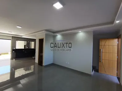 Sobrado com 3 Quartos à venda, 125m² no Aclimação, Uberlândia